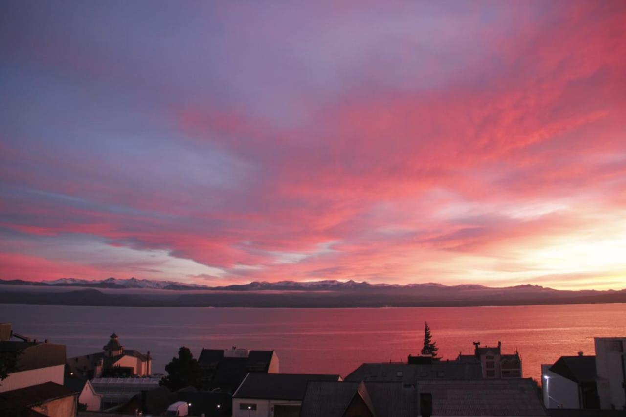 Departamentos Centricos Miranieve Apartment San Carlos de Bariloche